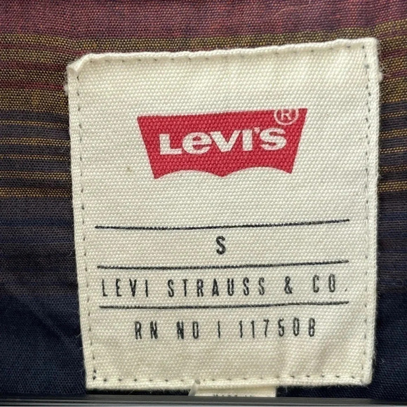 NWT Levi's Men's Size Small Long Sleeve Button Down Shirt 8071 - Picture 4 of 7